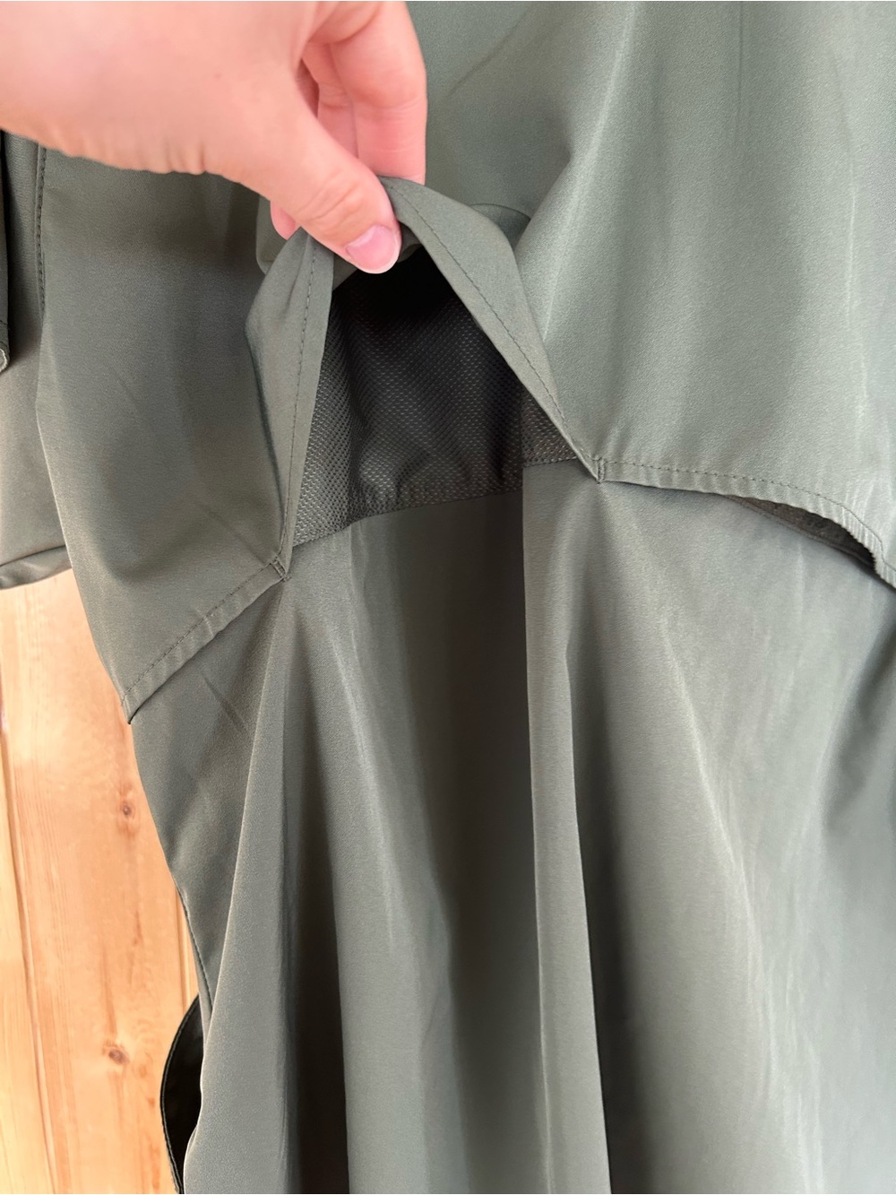 Women’s Carhartt Force Scrub Top Green Size 2X - Picture 7 of 7